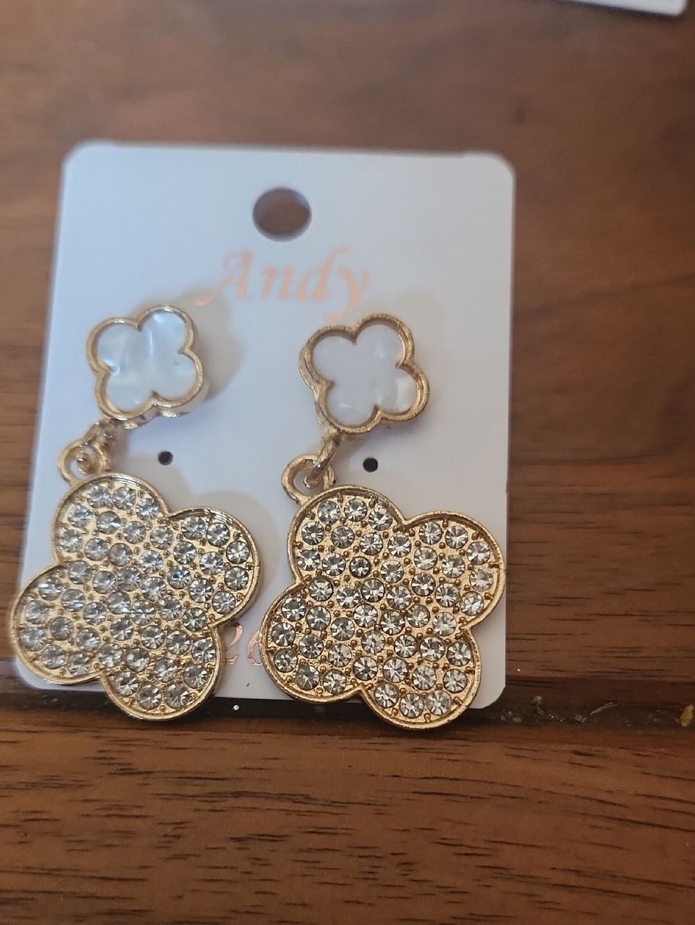 Andy & Evan Gold and White Crystal Floral Drop Earrings